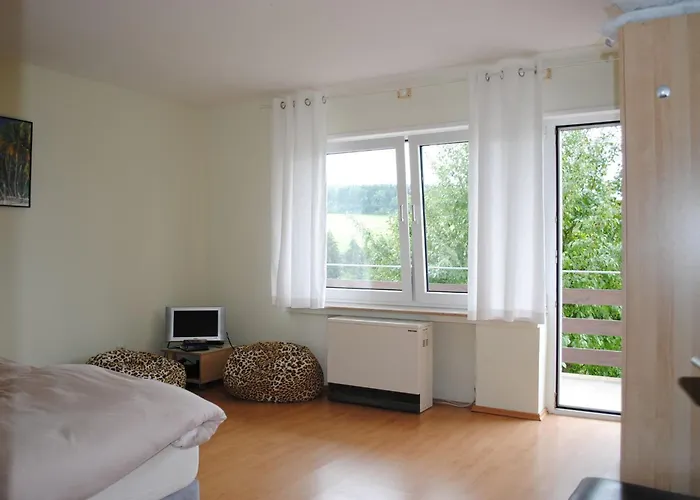 מלון Delightful In With Private Garden גרולסטיין