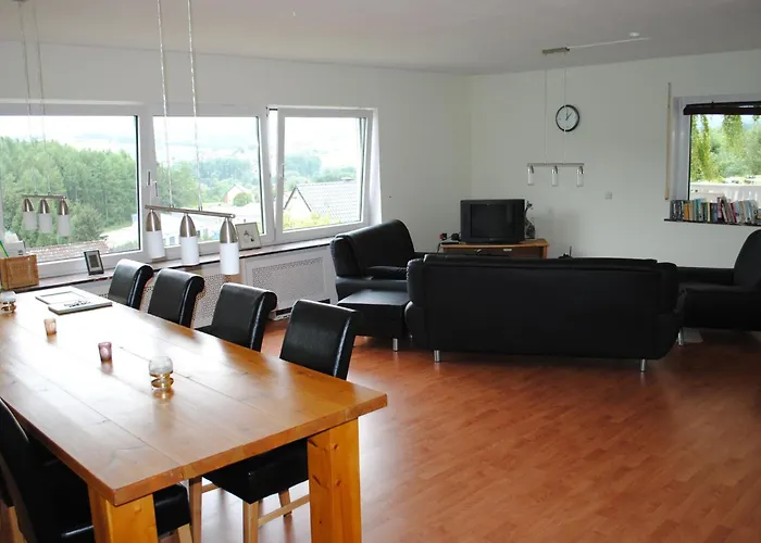 Delightful In With Private Garden מלון 3*